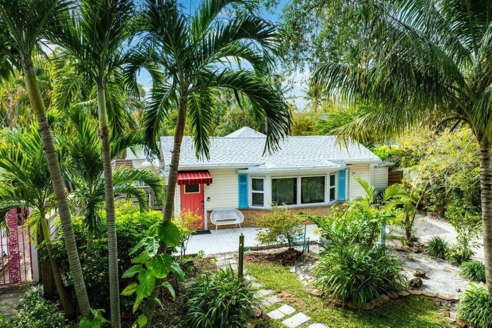 Unit for sale at 321 N Lakeside Drive, Lake Worth Beach, FL 33460