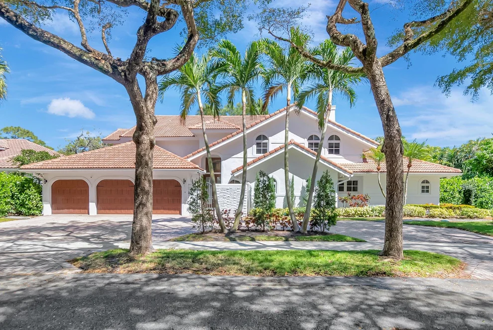 Unit for sale at 930 N Parkside Cir Circle N, Boca Raton, FL 33486