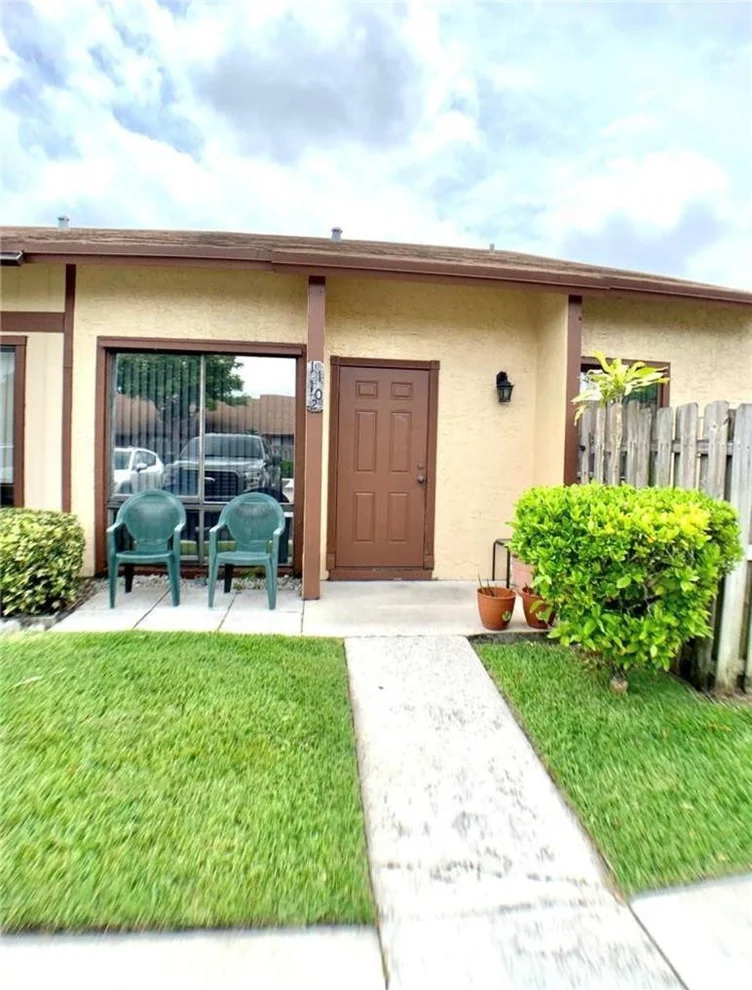 Unit for sale at 11102 NW 38th Street, Sunrise, FL 33351