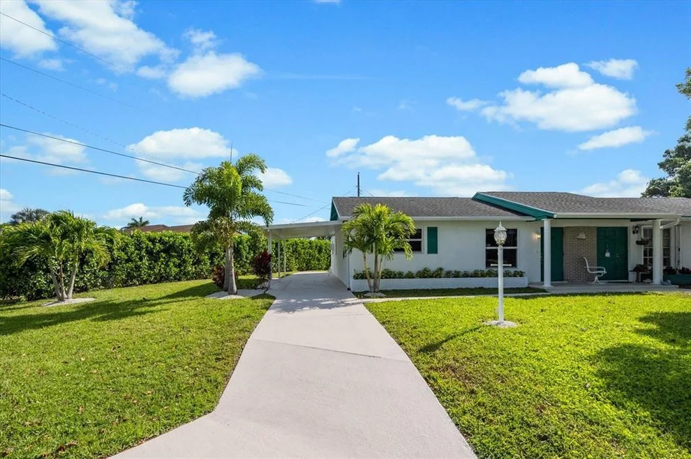 Unit for sale at 300 Stillwater Drive, Jupiter, FL 33458