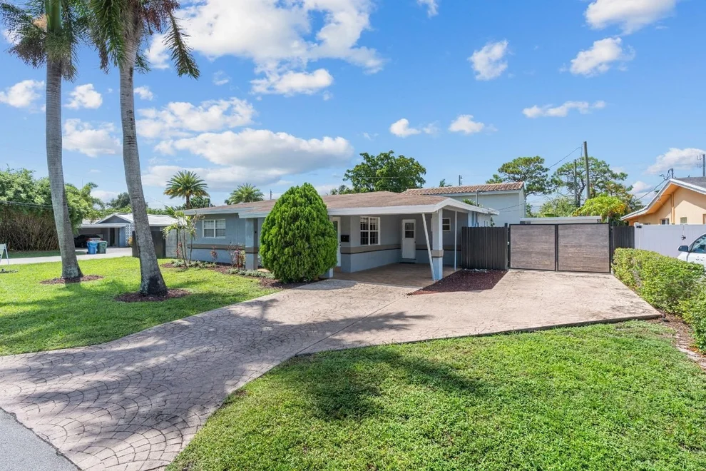 Unit for sale at 1498 NE 39th Street, Oakland Park, FL 33334