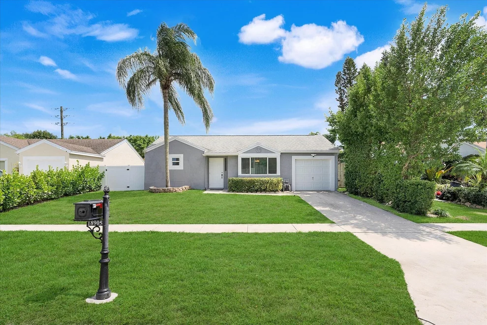 Unit for sale at 18905 Cloud Lake Circle, Boca Raton, FL 33496
