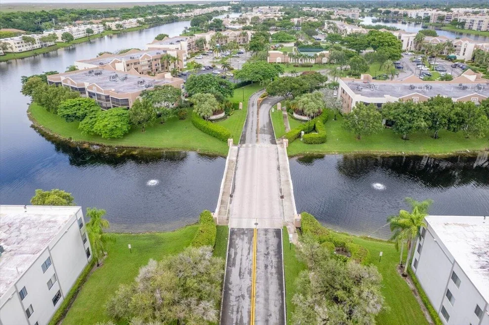 Unit for sale at 7501 Fairfax Drive, Tamarac, FL 33321