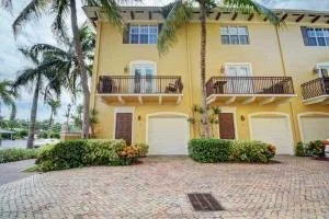 Unit for sale at 72 SE 6th Avenue, Delray Beach, FL 33483