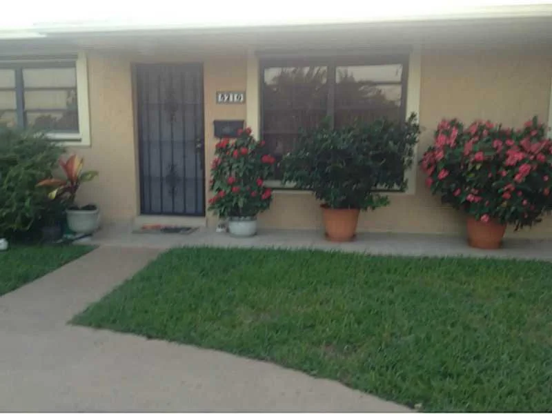 Unit for sale at 5210 SW 106th Avenue, Miami, FL 33165
