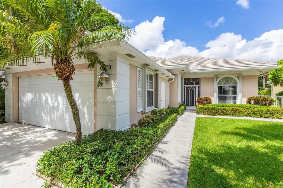 Unit for sale at 8578 Beaconhill Road, Palm Beach Gardens, FL 33410