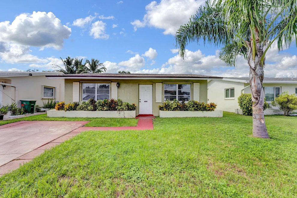 Unit for sale at 4938 NW 54th Court, Tamarac, FL 33319
