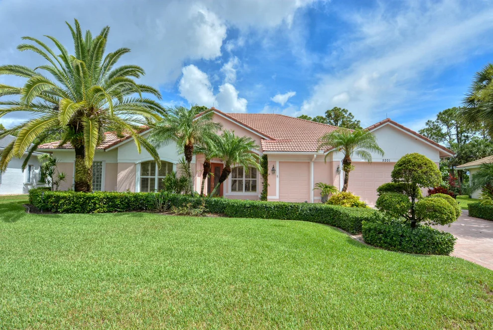 Unit for sale at 5201 SE Lost Lake Way, Hobe Sound, FL 33455