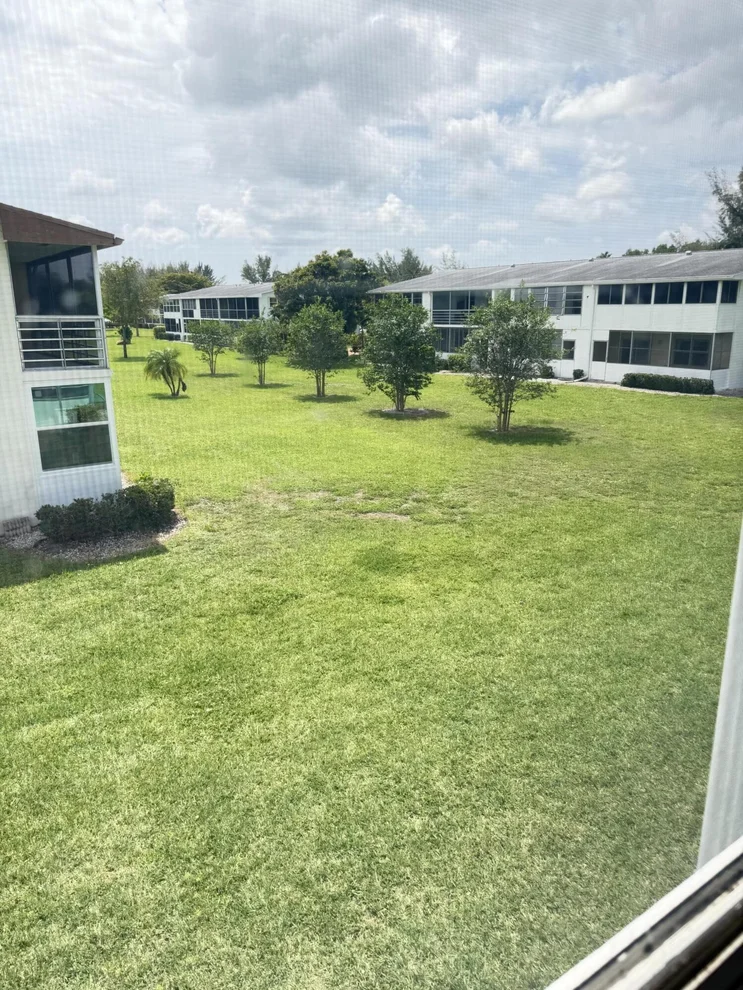 Unit for sale at 179 Windsor H, West Palm Beach, FL 33417