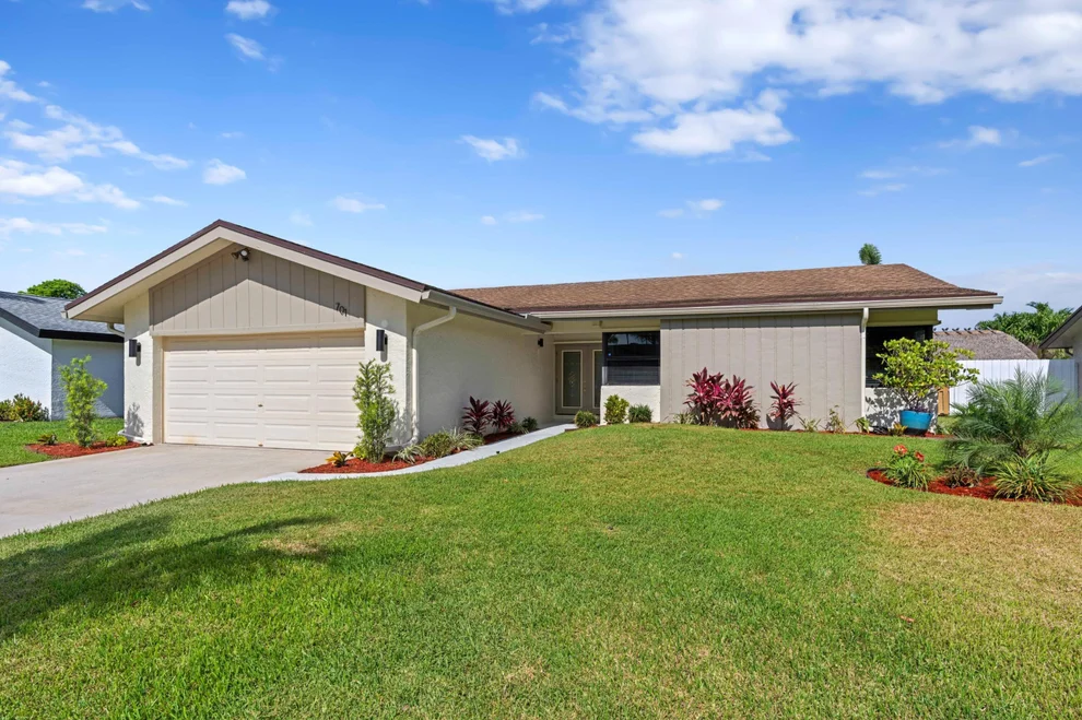 Unit for sale at 701 NW 48th Avenue, Coconut Creek, FL 33063