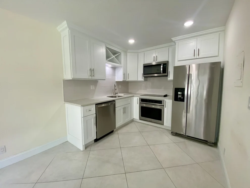 Unit for sale at 296 Burgundy G, Delray Beach, FL 33484
