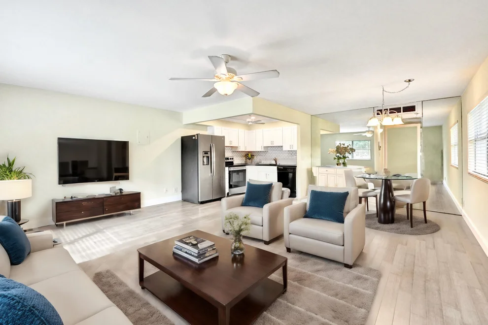 Unit for sale at 226 Seville J, Delray Beach, FL 33446
