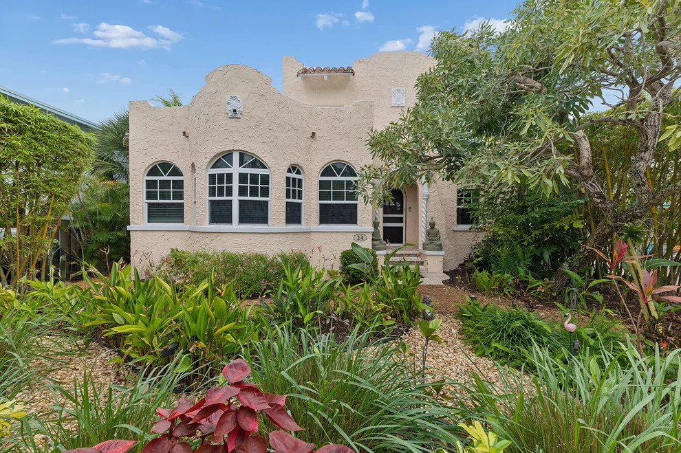 Unit for sale at 24 S Ocean Breeze, Lake Worth Beach, FL 33460