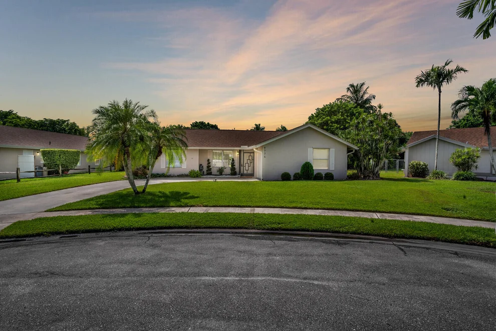 Unit for sale at 9774 Lancaster Place, Boca Raton, FL 33434