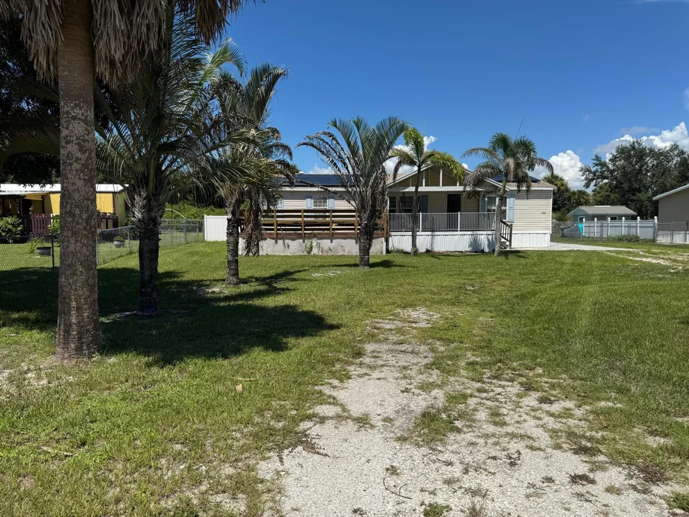 Unit for sale at 8115 SE 57th Drive, Okeechobee, FL 34974