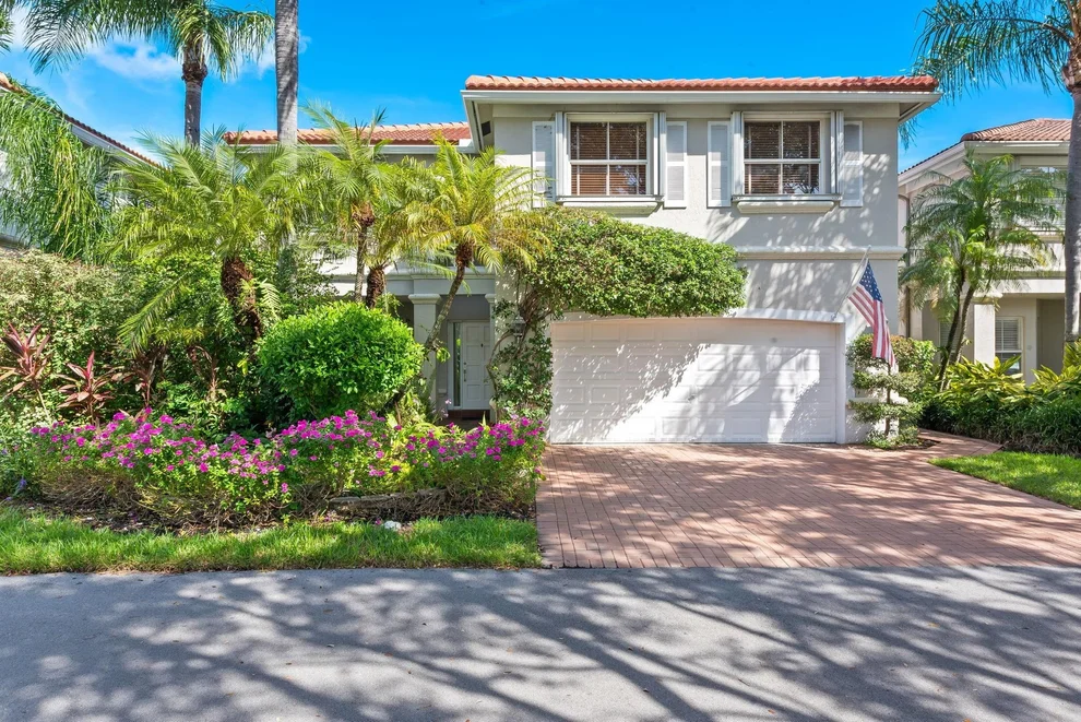 Unit for sale at 1085 W Lake Street, Hollywood, FL 33019