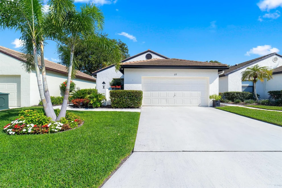 Unit for sale at 69 Ironwood Way, Palm Beach Gardens, FL 33418