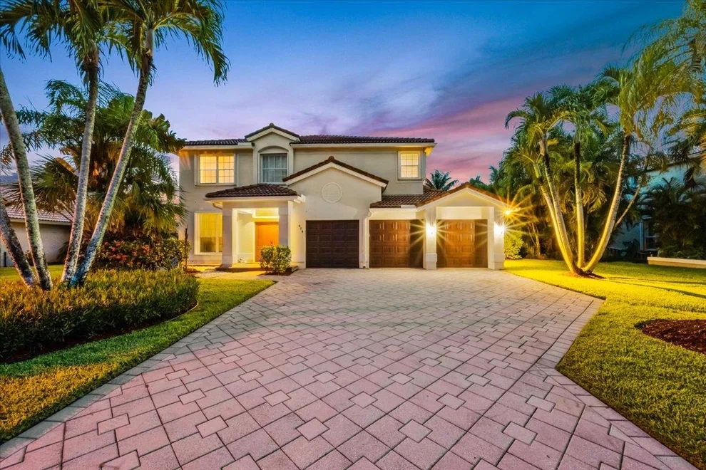 Unit for sale at 678 Cypress Green Circle, Wellington, FL 33414