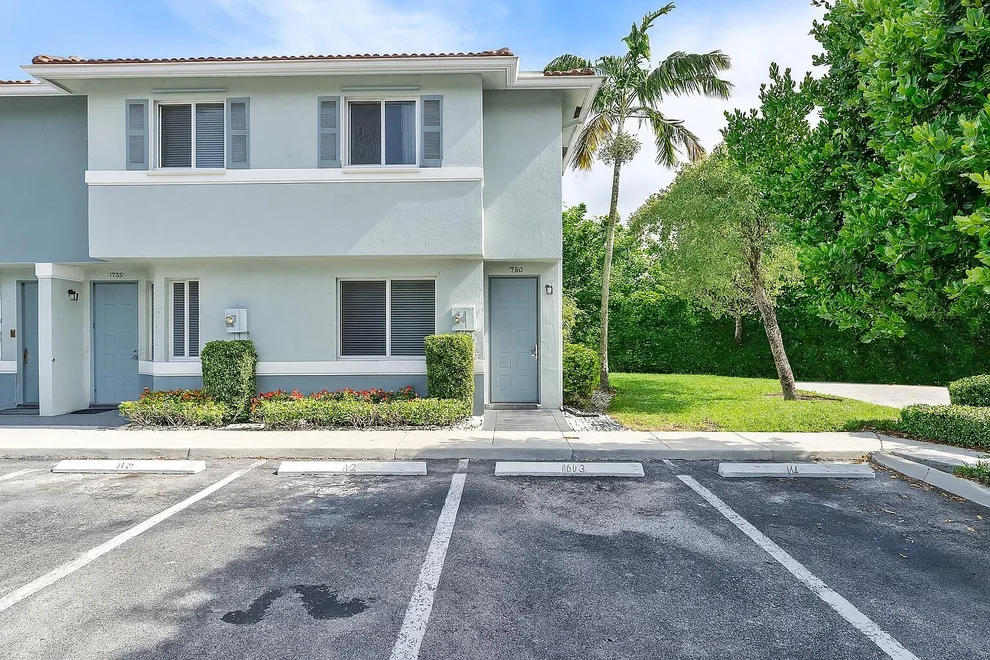 Unit for sale at 1955 Hibiscus Lane, Riviera Beach, FL 33404