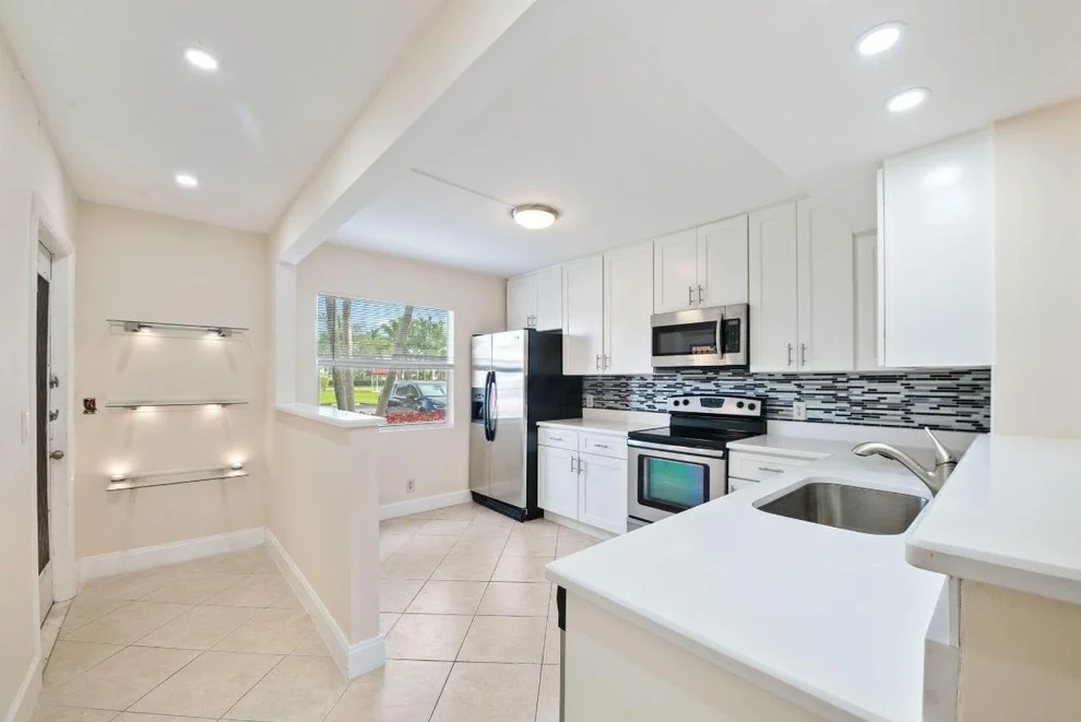 Unit for sale at 1090 Guildford E, Boca Raton, FL 33434