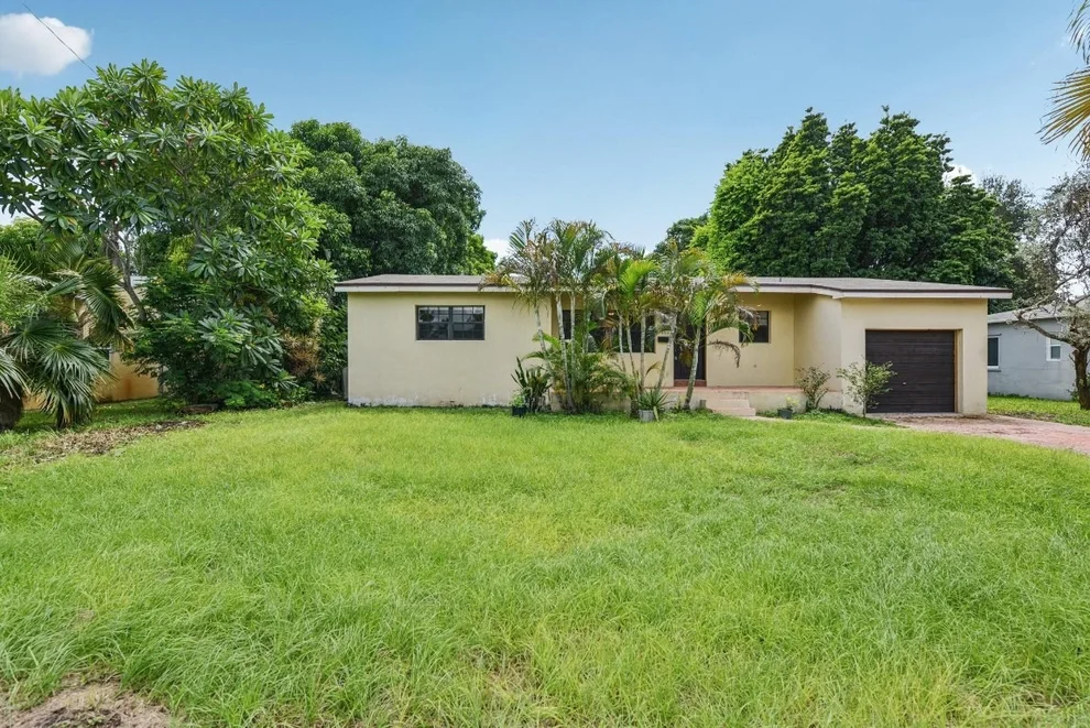 Unit for sale at 2708 Adams Street, Hollywood, FL 33020