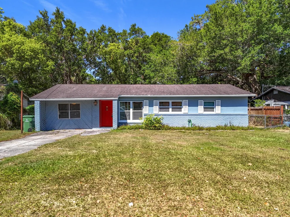 Unit for sale at 1201 Susan Street, Leesburg, FL 34748