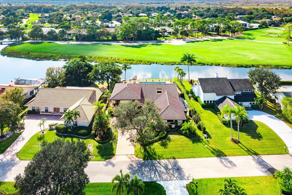Unit for sale at 22 Marlwood Lane, Palm Beach Gardens, FL 33418