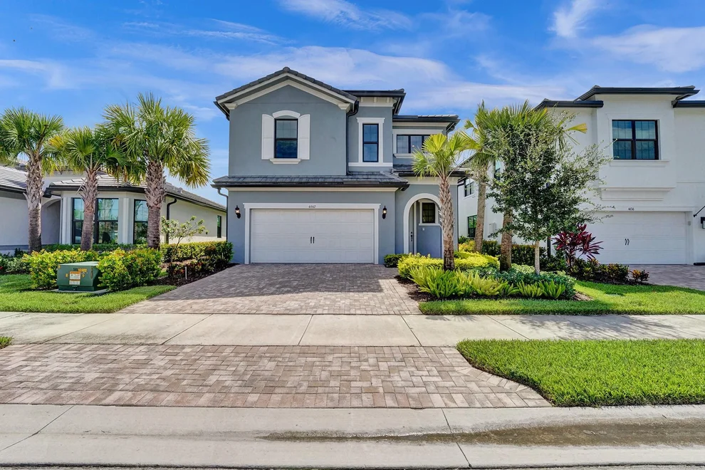 Unit for sale at 4642 W Pinehurst Trail, Oakland Park, FL 33309