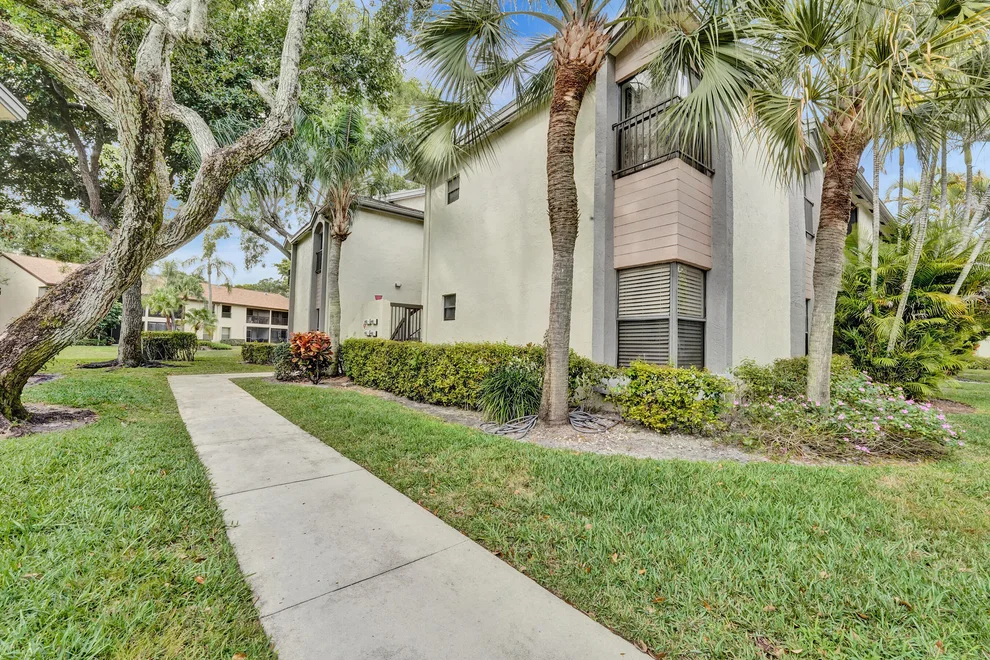 Unit for sale at 4491 Carambola Circle S, Coconut Creek, FL 33066