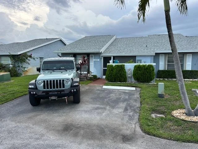 Unit for sale at 4355 Lucerne Villas Lane, Lake Worth, FL 33467
