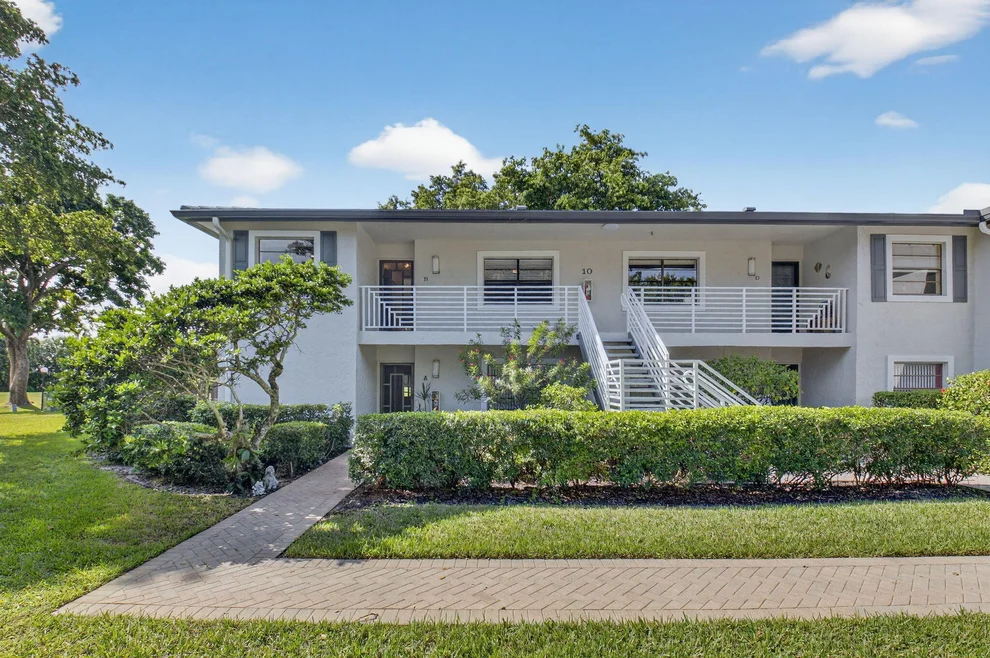 Unit for sale at 10 Southport Lane, Boynton Beach, FL 33436