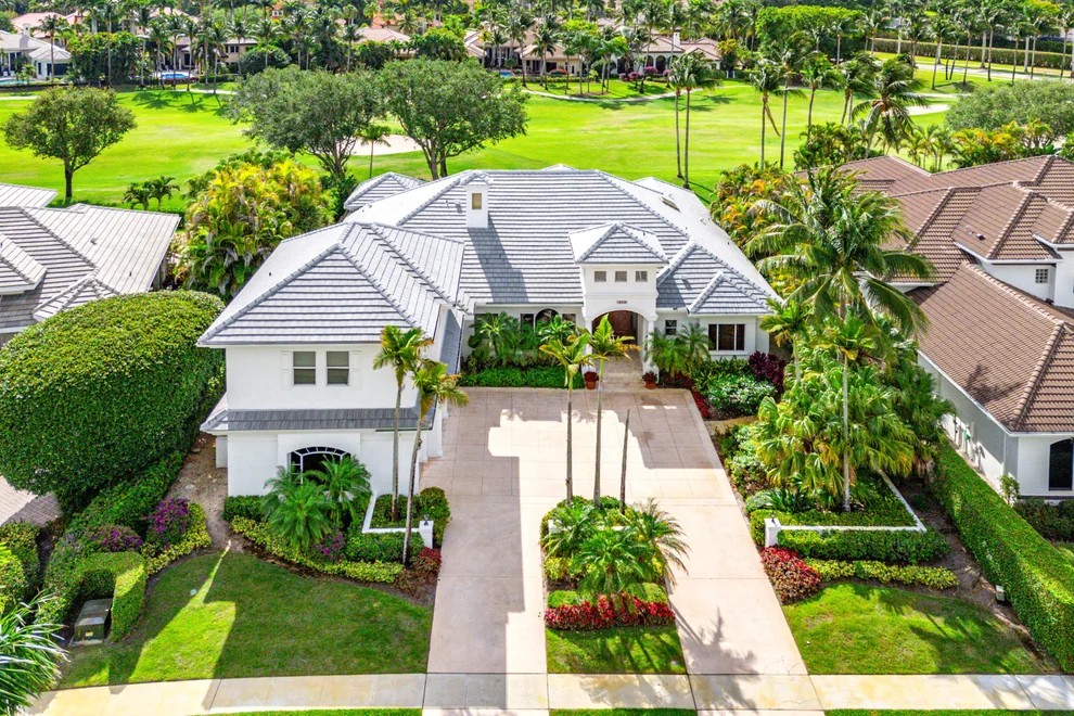 Unit for sale at 16330 Vintage Oaks Lane, Delray Beach, FL 33484