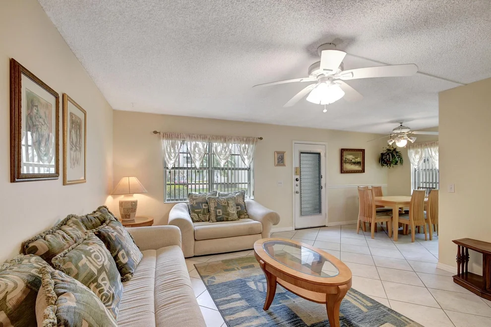 Unit for sale at 681 Burgundy O, Delray Beach, FL 33484