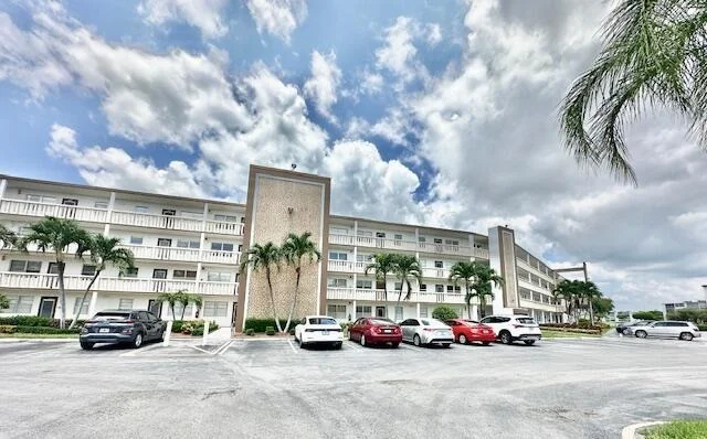 Unit for sale at 2078 Guildford E, Boca Raton, FL 33434