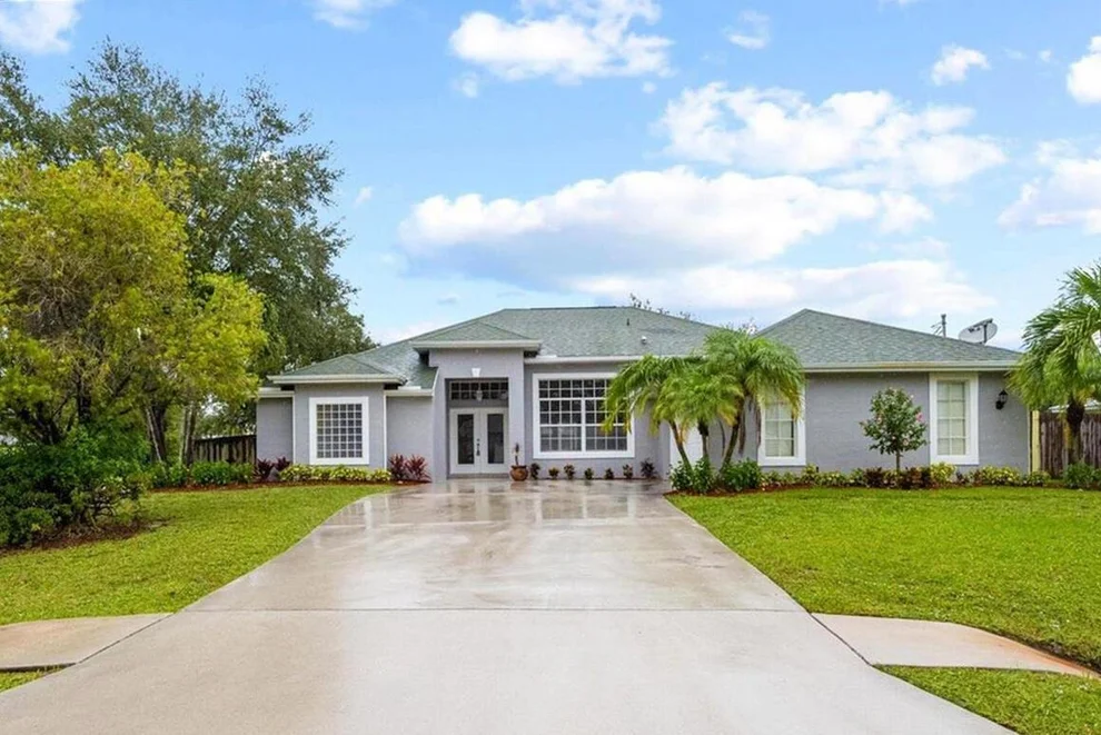 Unit for sale at 2701 SE Brevard Avenue, Port St Lucie, FL 34952