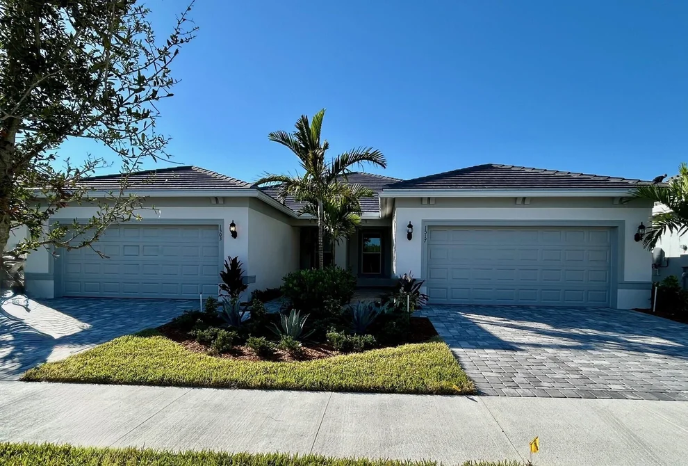 Unit for sale at 1587 Harper Way, Vero Beach, FL 32960