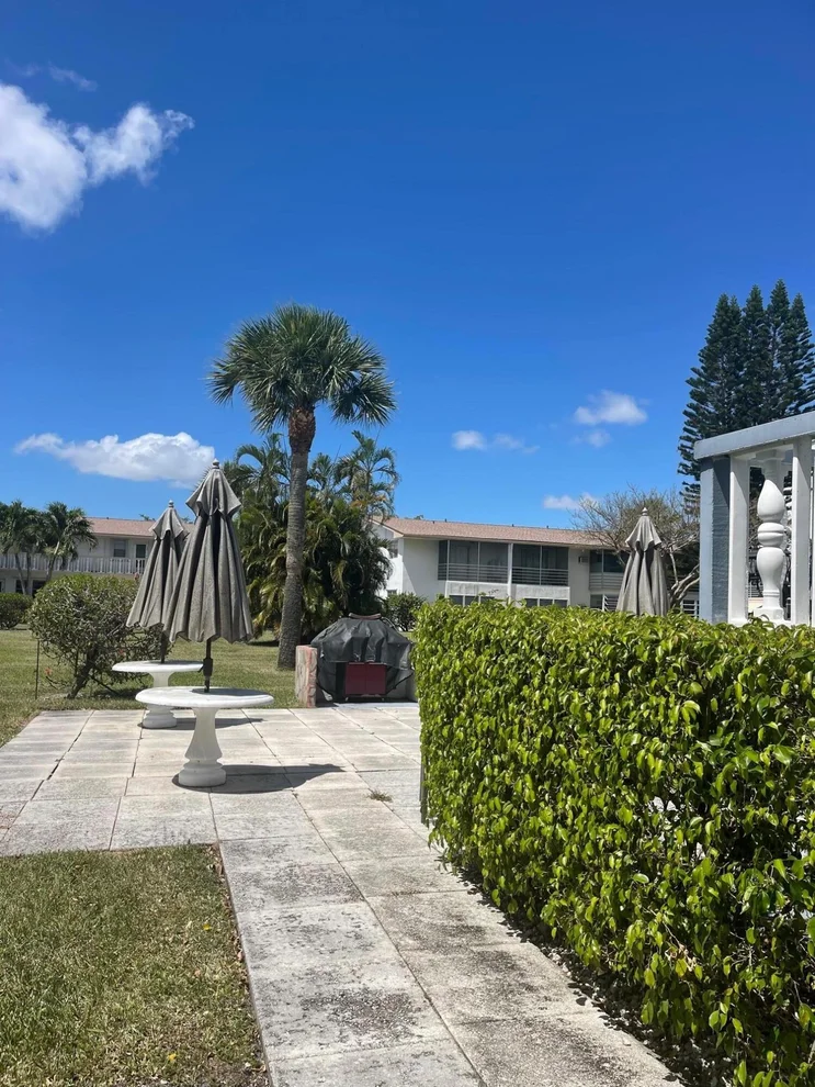 Unit for sale at 150 Easthampton G, West Palm Beach, FL 33417
