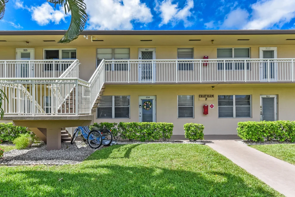 Unit for sale at 314 CHATHAM P, West Palm Beach, FL 33417
