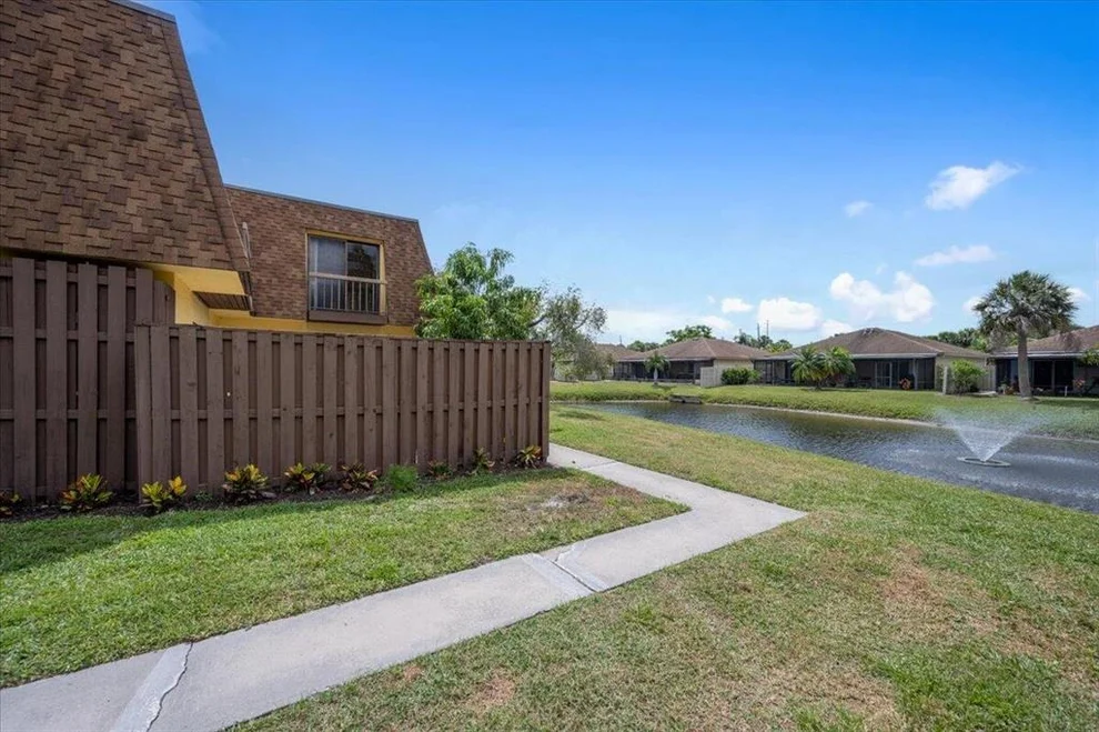 Unit for sale at 110 N Delaware Boulevard, Jupiter, FL 33458