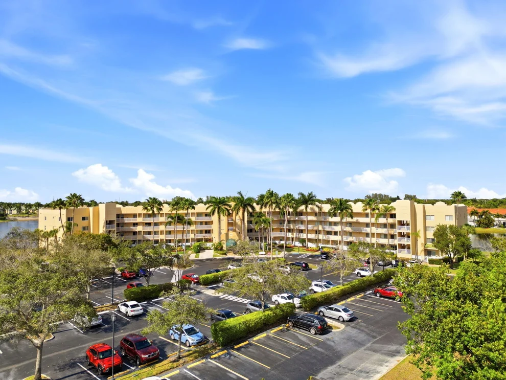 Unit for sale at 7751 Southampton Terrace, Tamarac, FL 33321