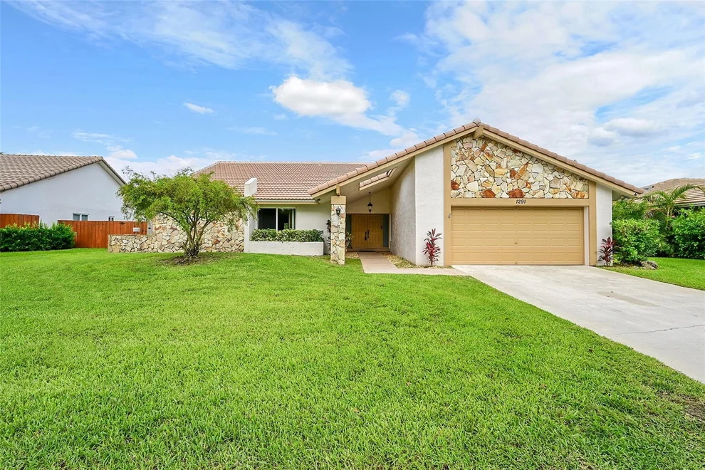 Unit for sale at 1291 NW 99th Avenue, Plantation, FL 33322