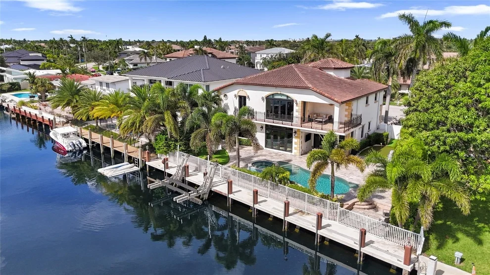 Unit for sale at 4930 NE 27th Terrace, Lighthouse Point, FL 33064