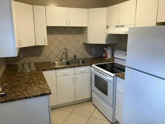 Unit for sale at 2022 Pierce Street, Hollywood, FL 33020