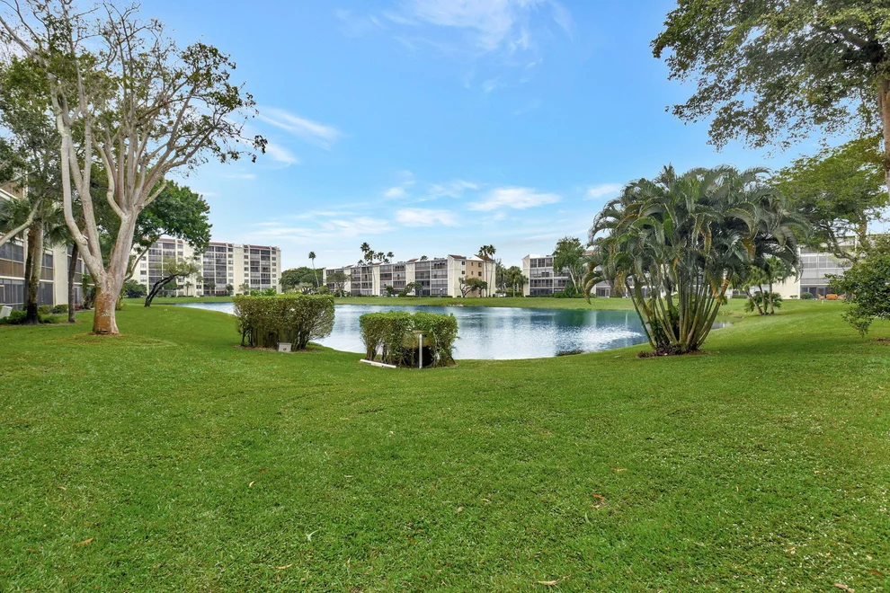 Unit for sale at 6585 Kensington Lane, Delray Beach, FL 33446