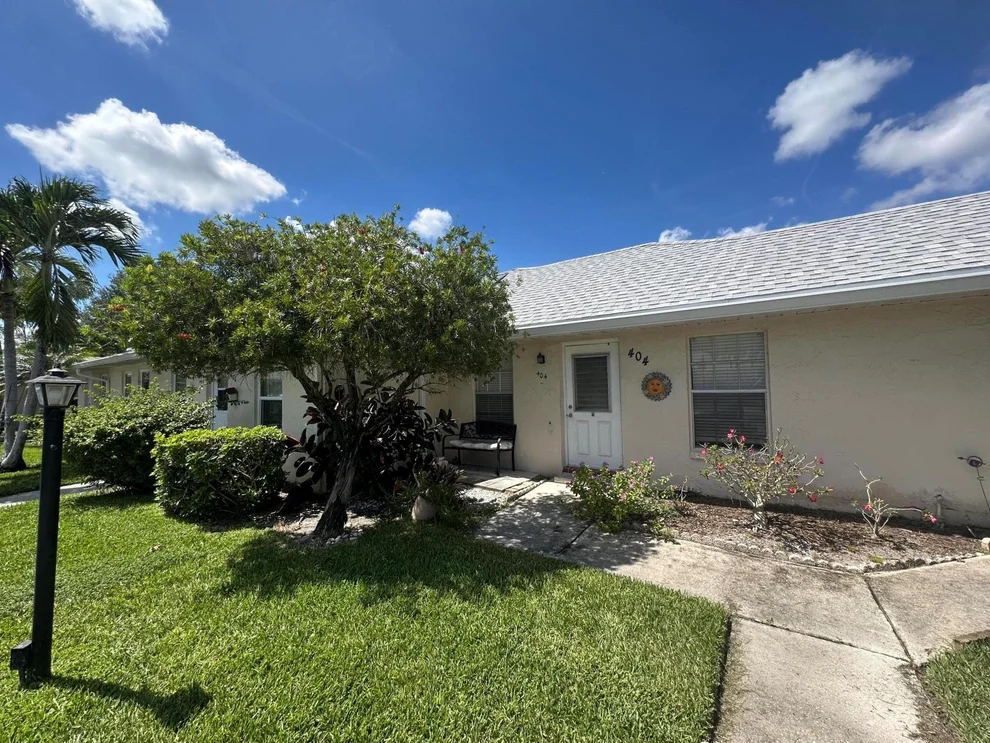 Unit for sale at 404 Bennington Lane, Lake Worth, FL 33467