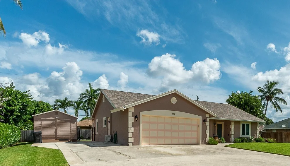 Unit for sale at 104 W Rubber Tree Drive, Lake Worth, FL 33467