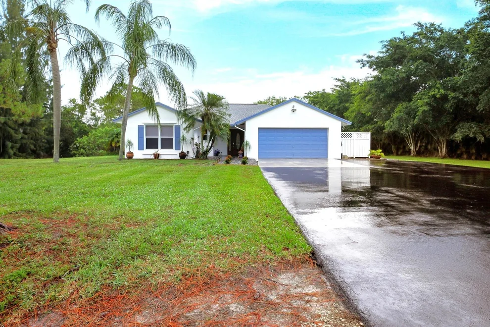 Unit for sale at 13715 75th Lane N, West Palm Beach, FL 33412