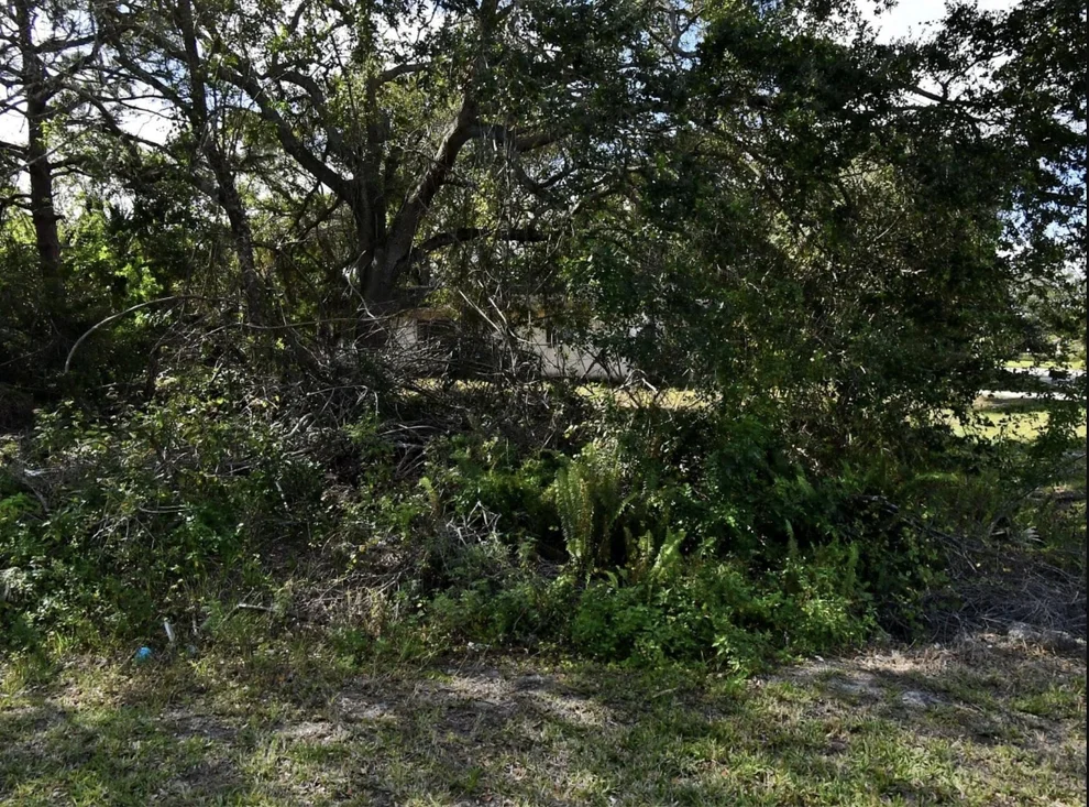 Unit for sale at 4701 Evergreen Avenue, Fort Pierce, FL 34945