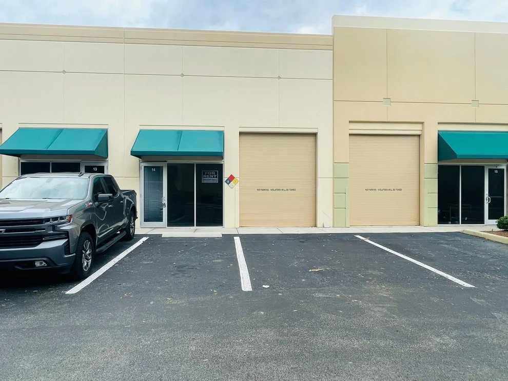 Unit for sale at 2950 Glades Circle, Weston, FL 33327