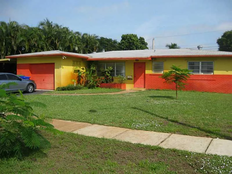 Unit for sale at 221 NW 77th Way, Pembroke Pines, FL 33024